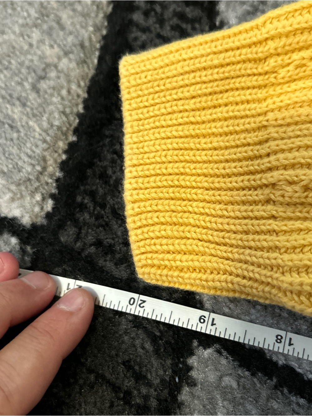 Chaps Men's Yellow Cable Knit Crewneck Sweater Vintage Size Large - Picture 5 of 7